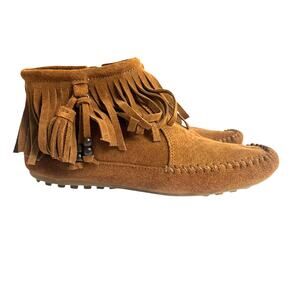 Minnetonka Women’s Suede Fringe Moccasin Boots Brown Size 7/7.5